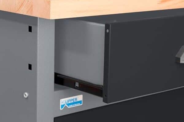 Découvrez notre avis sur l'établi Küpper 12049 et sa capacité à allier robustesse et praticité pour tous vos travaux de bricolage.