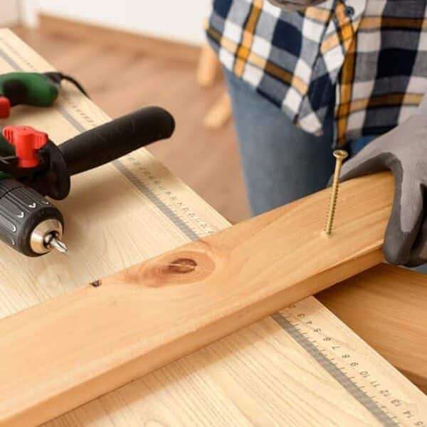 Découvrez notre test du banc Powerpanel 120 cm, capable de supporter jusqu'à 900 kg. Un banc alliant solidité et fonctionnalité.