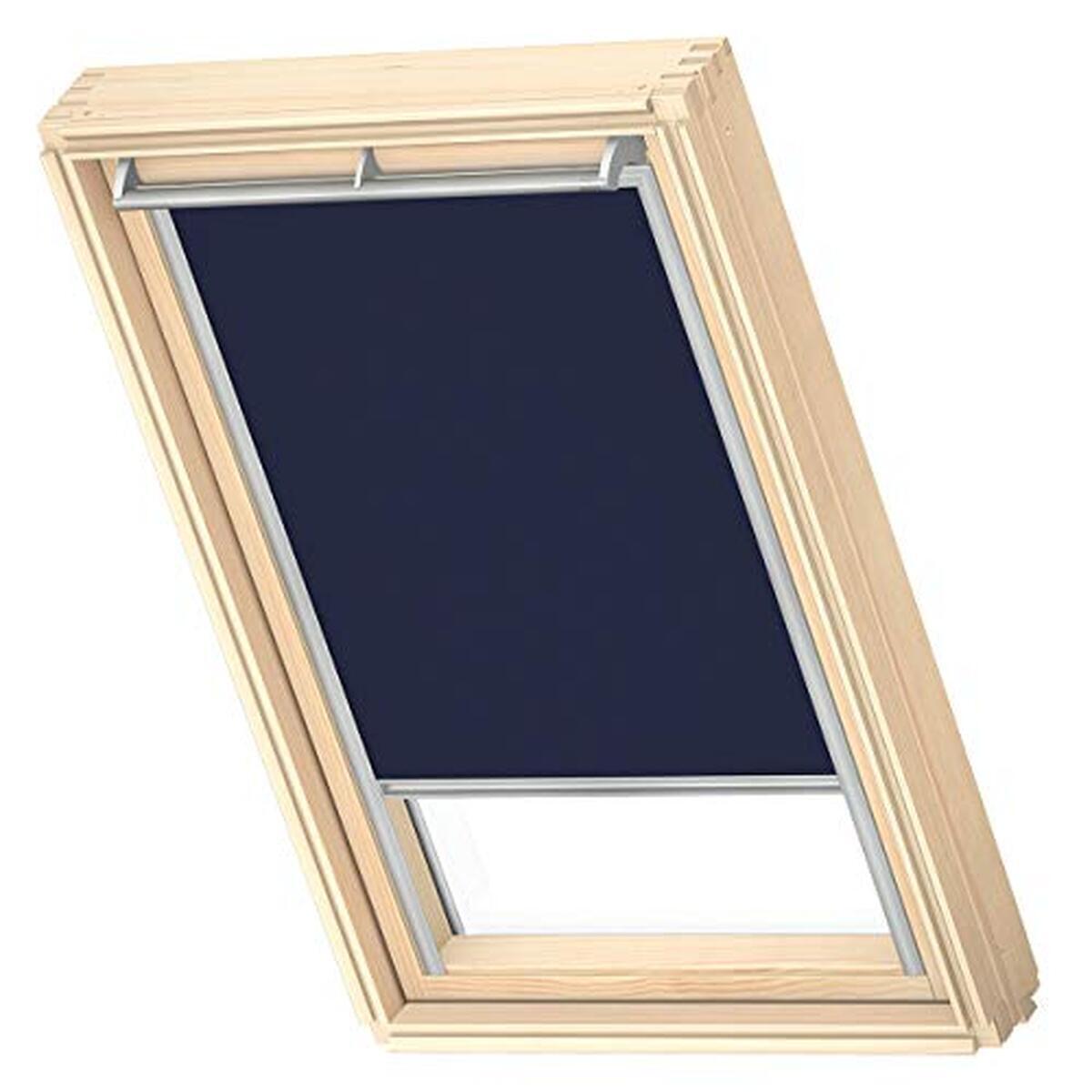 Test du store occultant Velux Original UK08 cadre argenté bleu foncé