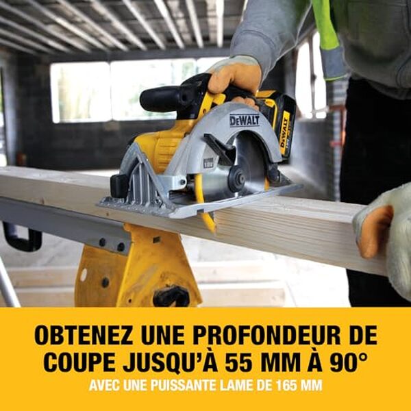 Découvrez notre test détaillé de la scie circulaire Dewalt DCS391NT-XJ : performances, autonomie et praticité pour vos travaux de découpe sans fil.