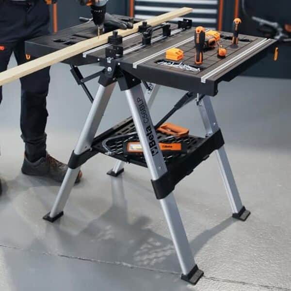 Découvrez notre test détaillé de l'établi pliant Beta Utensili C56BLP : capacité 200 kg, robustesse et praticité pour professionnels et bricoleurs.