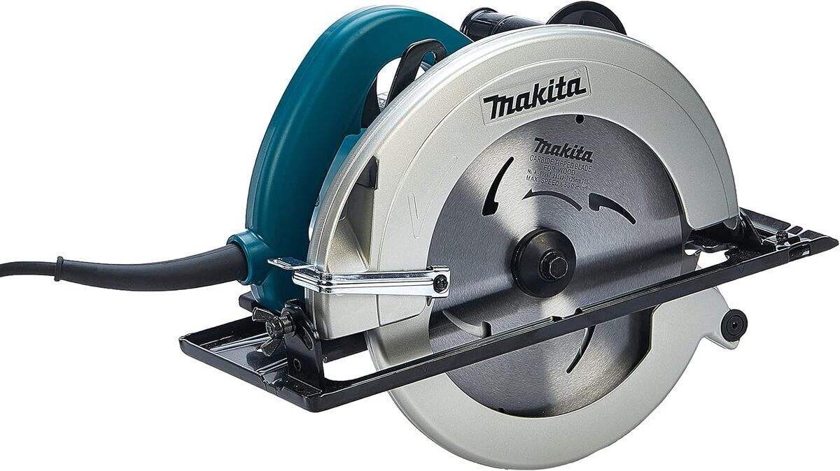 Test : scie circulaire Makita N5900B 2026 W