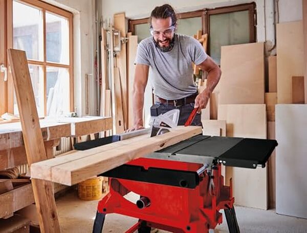 Découvrez notre test complet de la scie circulaire Einhell TC-TS 2225 U : performances, précision de coupe et avis détaillés pour les bricoleurs.