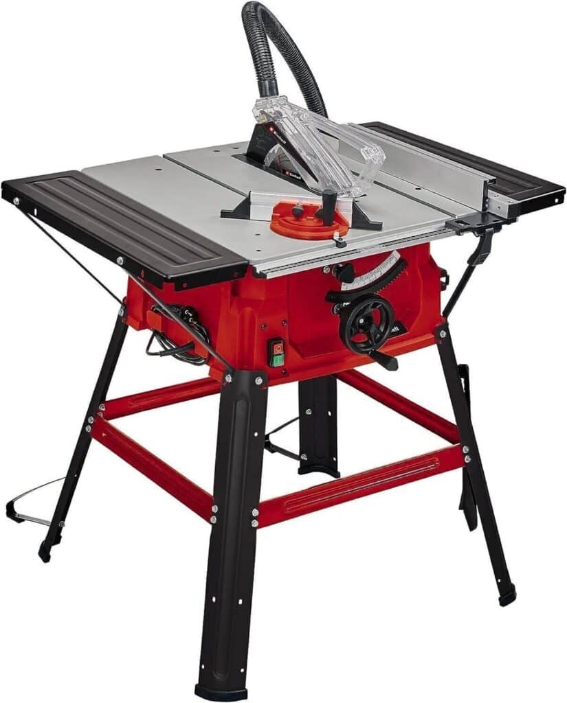 Test de la scie circulaire sur table Einhell TC-TS 2026/2 U (2 000 W)